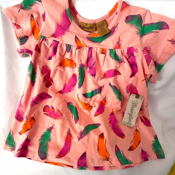 NEW WRANGLER Kids Pink Tee with Colorful Feather Design - Picture 2 of 7